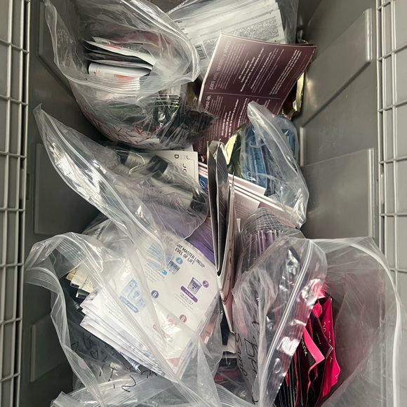 Professional Hair Color - Picture 10 of 11